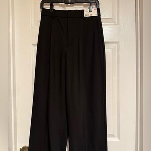 Elegant Black Wide-Leg Pants